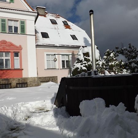 Penzion Signum Laudis Hotell Velké Hamry Exteriör bild
