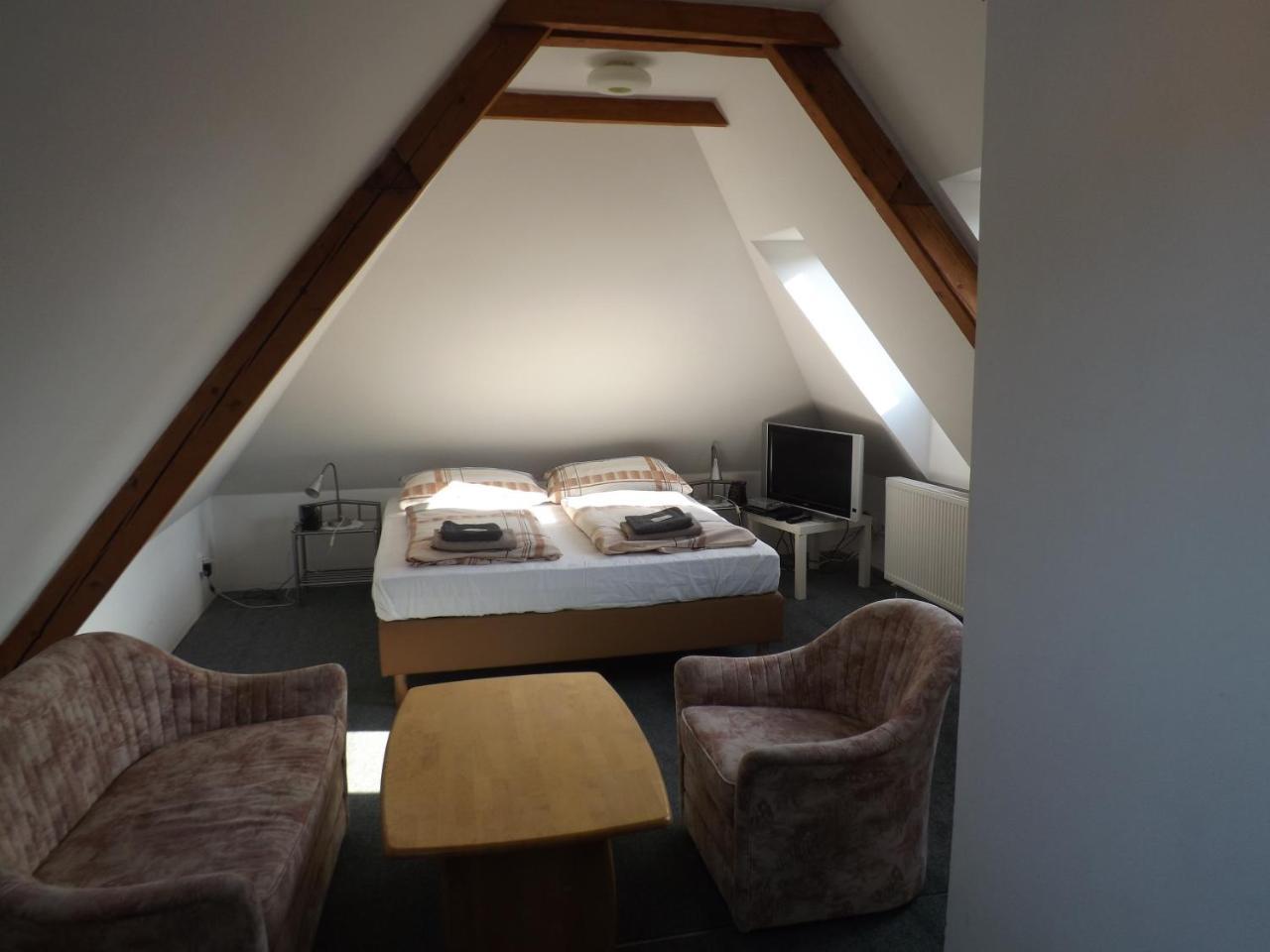 Penzion Signum Laudis Hotell Velké Hamry Exteriör bild